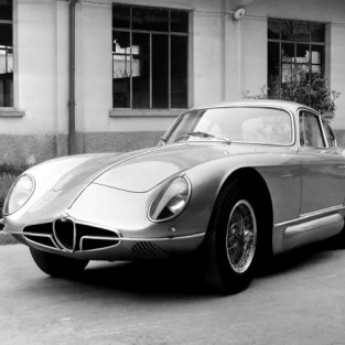 Alfa Romeo 2000.