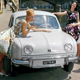 Alfa Romeo Dauphine.