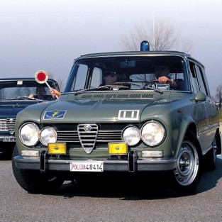 Alfa Romeo Giulia.