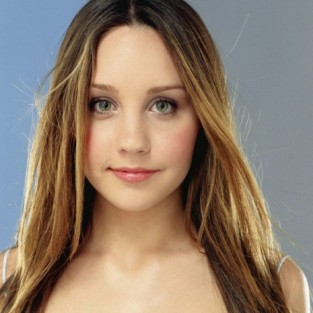 Аманда Байнс