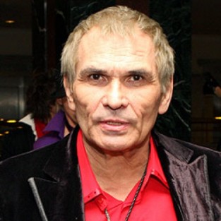 Бари Алибасов