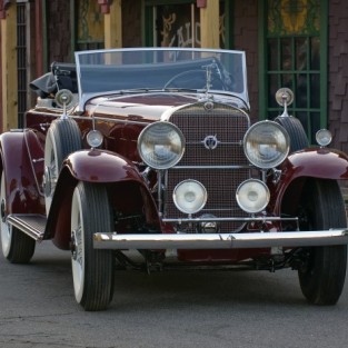 Cadillac V12.