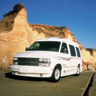 Chevrolet Astro.