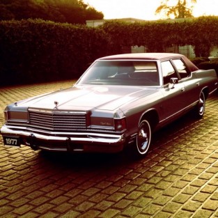 Dodge Monaco