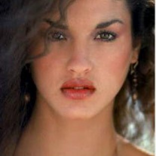 Дженис Дикинсон