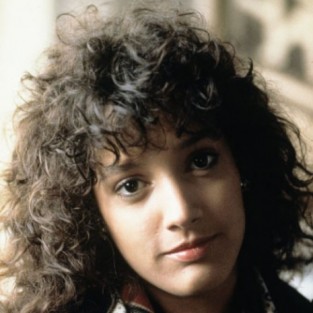 Дженнифер Билз