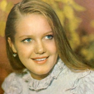 Елена Проклова