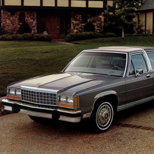 Ford Crown Victoria
