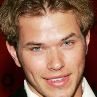 Келлан Латс