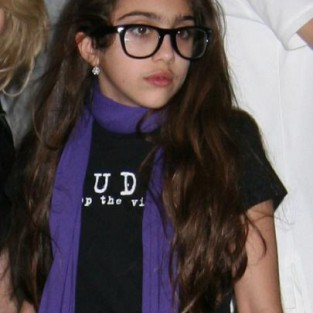 Лурдес Леон 