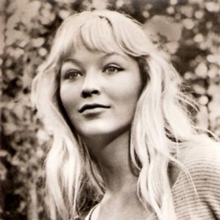 Марина Влади