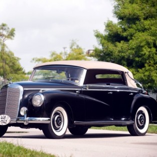 Mercedes-Benz 300