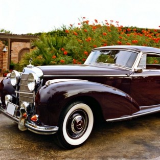 Mercedes-Benz 300