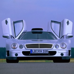 Mercedes-Benz CLK GTR.