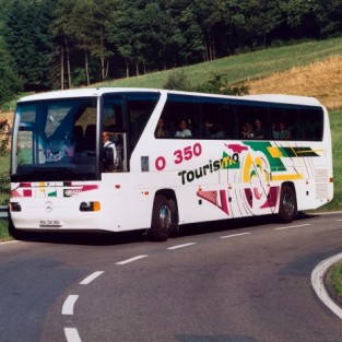 Mercedes-Benz Tourismo.