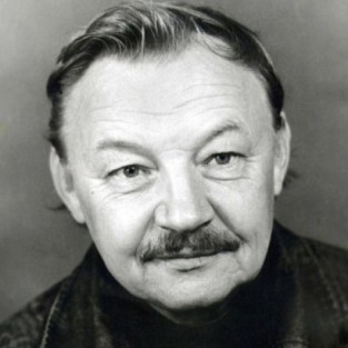 Михаил Кононов