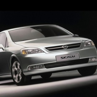 Opel Signum.