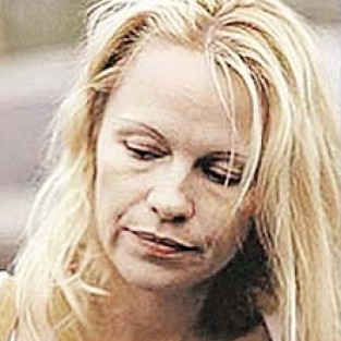 Памела Андерсон