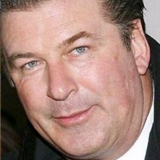 Располневший Алек Болдуин