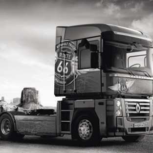 Renault Magnum