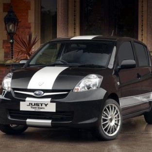 Subaru Justy.
