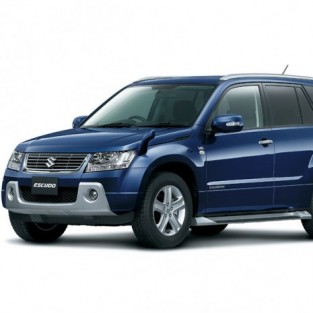 Suzuki Escudo.
