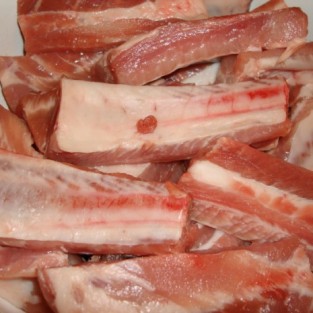 Свиные ребрышки, запеченные в духовке