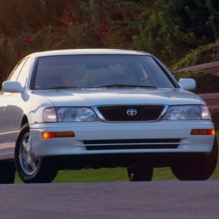 Toyota Avalon. 