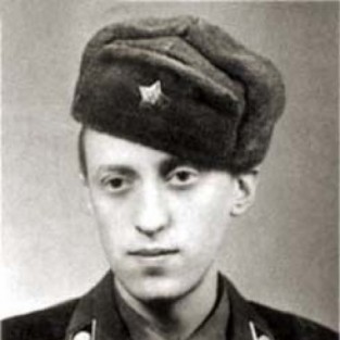 Виктор Авилов