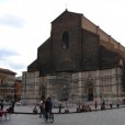 Болонья. Пьяцца Маджоре. Церковь Сан-Петро