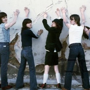 AC/DC