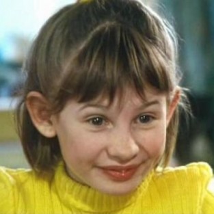 Анна Цуканова