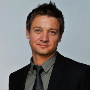 Джереми Реннер