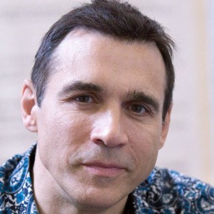 Эдриан Пол