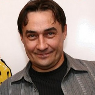Камиль Ларин