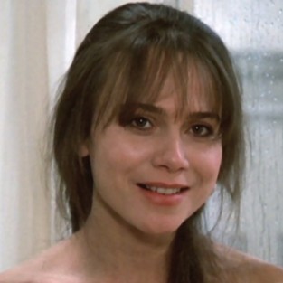 Лена Олин