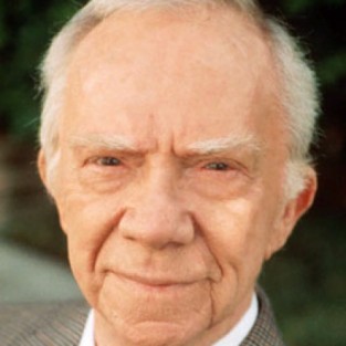 Рей Уолстон