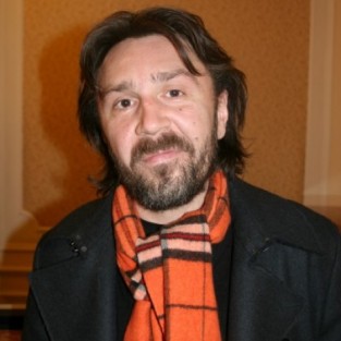 Сергей Шнуров в женских стрингах