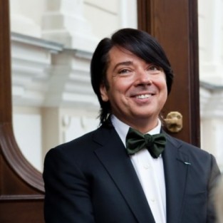 Валентин Юдашкин